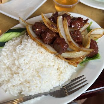 Pho Mac Vietnamese Restaurant - Beef cubes over rice - Vietnamese Near Me - Staten Island, New York Pho Mac Vietnamese Restaurant - Beef cubes over rice - Vietnamese Near Me - Staten Island, New York