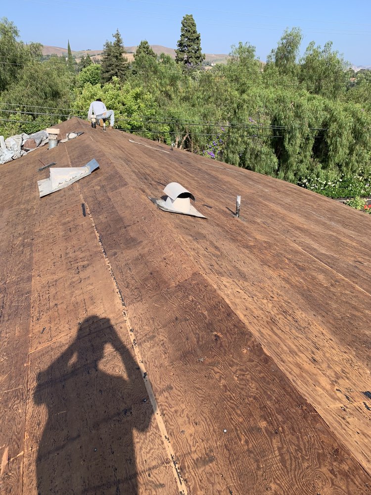 Slide of Conejo Valley Roofing