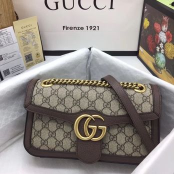 Gucci at Beverly Center - Gucci shoulder bag - Leather Goods Near Me - Los Angeles, California Gucci at Beverly Center - Gucci shoulder bag - Leather Goods Near Me - Los Angeles, California