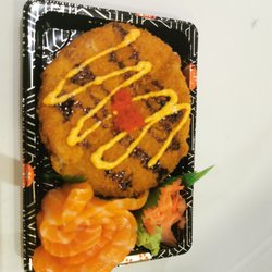Sakura Garden - Salmon pizza