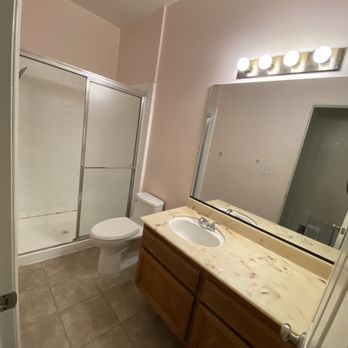 GK General Construction - Tired Old Bathroom - General Contractors Near Me - Glendale, California
