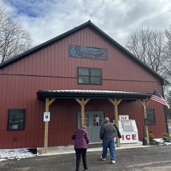 RiverView Winery - Front