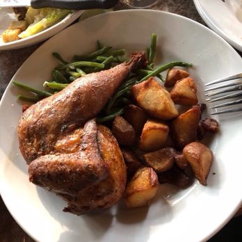 Cafe 4 - Herb chicken - Comfort Food Near Me - Knoxville, Tennessee