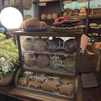 Panadería Rosetta - Bakeries Near Me - Ciudad de Mexico, DIF Panadería Rosetta - Bakeries Near Me - Ciudad de Mexico, DIF