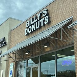 Billy's Donuts - Outside