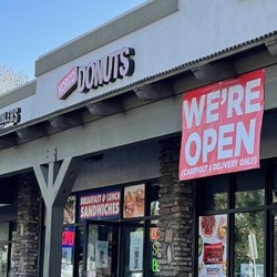 Norco Donuts - Outside