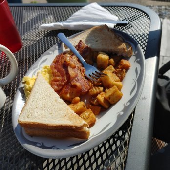 I'm A Local Beach House Cafe - A shore thing - scrambled eggs, bacon, home fries and toast - American Near Me - Point Pleasant Beach, New Jersey I'm A Local Beach House Cafe - A shore thing - scrambled eggs, bacon, home fries and toast - American Near Me - Point Pleasant Beach, New Jersey