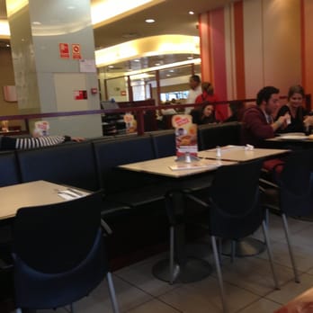 VIPS - Interior del vips - Breakfast & Brunch Near Me - Madrid, M VIPS - Interior del vips - Breakfast & Brunch Near Me - Madrid, M