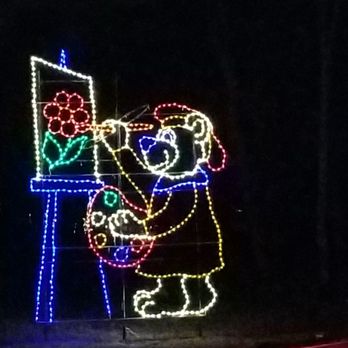 Winter Lights Festival - Teddy Bear doing a painting of a pretty flower 12.14.19 - Festivals Near Me - Gaithersburg, Maryland