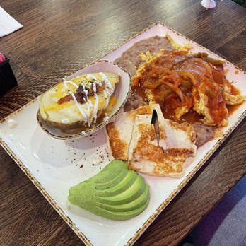 Madres Brunch - Huevos rancheros - Breakfast & Brunch Near Me - Whittier, California Madres Brunch - Huevos rancheros - Breakfast & Brunch Near Me - Whittier, California