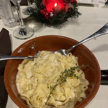 Rome's Flavours - Fettucini Alfredo & Carbonara - Desserts Near Me - Winter Park, Florida