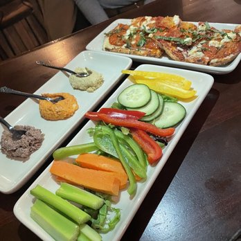 The Wine Bistro - Happy hour Hummus plate and flatbread - Mediterranean Near Me - Upper Arlington, Ohio