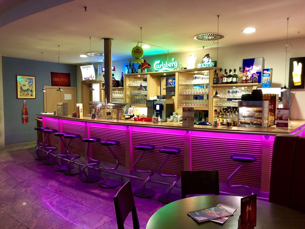 GILDE BOWLING 44 13 Photos & 41 Reviews Bowling Baurstr. 2