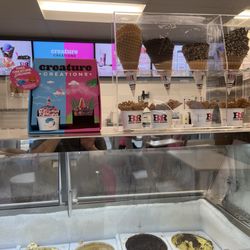 Dunkin' - Didn't realize Baskin Robbin's and Dunkin Doughnuts share business space-smart