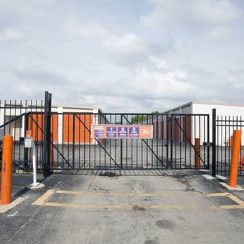 Public Storage - Self Storage Near Me - Chicago, Illinois