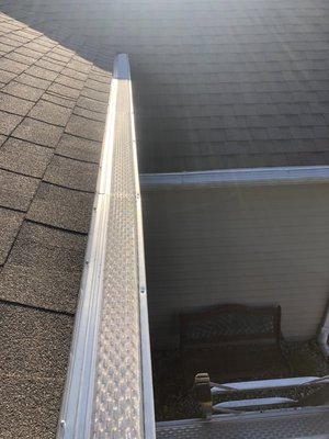 Gutters cleaning and roof repair - We know that one size doesn’t fit all. That’s why we tailor our services to your needs and around your lifestyle, not the other way round.