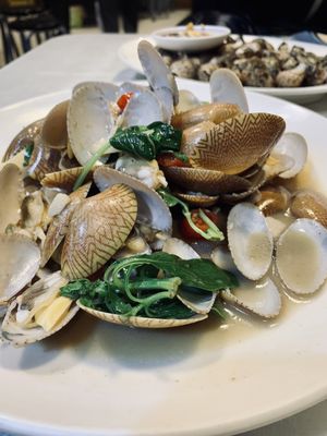 Xiao Lin Seafood Restaurant by null