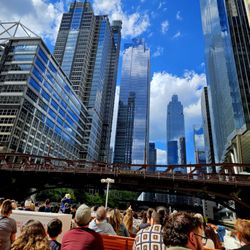 Shoreline Sightseeing - The Chicago Architecture Tour boat cruise was amazing!