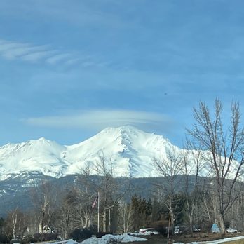 Highland House Restaurant - American Near Me - Mount Shasta, California