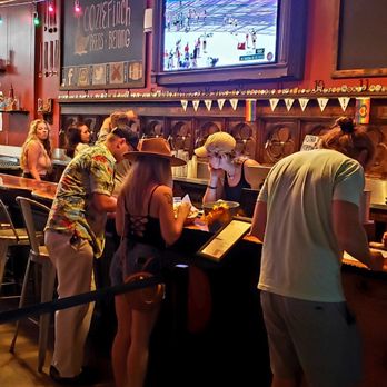 Oozlefinch Beers & Blending - Inside bar - Breweries Near Me - Fort Monroe, Virginia