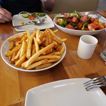 Karas - Great atmosphere! Delicious food. And terrific service! Will be back again for sure! Jay was extremely courteous and prompt. Thank you! - Armenian Near Me - Glendale, California