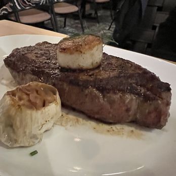 Commission Row - 14oz Prime NY Strip* - Steakhouses Near Me - Indianapolis, Indiana