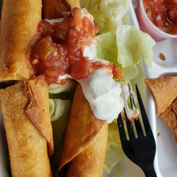 Talarigo's Paradise Grill - Chicken taquitos - Food Trucks Near Me
