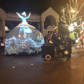 Snowflake Lane - Festivals Near Me - Bellevue, Washington Snowflake Lane - Festivals Near Me - Bellevue, Washington