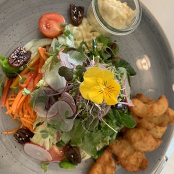 Restaurant Beckenburg - Chicken Salad - German Near Me - Schaffhausen, SH