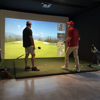 Urban Golf Suites - Great simulator with Trackman. Had a wonderful experience and will def be back soon. Thanks Tom for all the help - Golf Near Me - Boca Raton, Florida