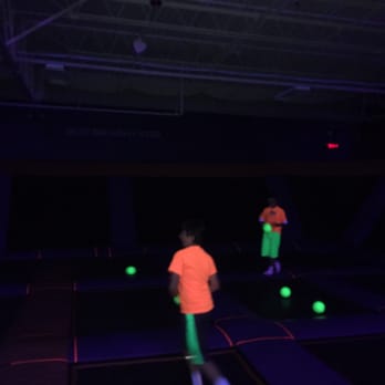 Sky Zone Fenton - Trampoline Parks Near Me - Fenton, Missouri Sky Zone Fenton - Trampoline Parks Near Me - Fenton, Missouri
