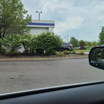 Delta Sonic Car Wash - Three lanes through the payment and pass stations into the pre-wash. - Car Wash Near Me - Erie, Pennsylvania