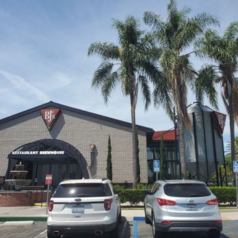 BJ's Restaurant & Brewhouse - Pizza Near Me - Laguna Hills, California