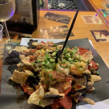 Yellow Dog Eats - Vegan nachos - Sandwiches Near Me - Windermere, Florida