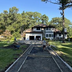 Experience Concrete Design - 40 yard stamp driveway with borders