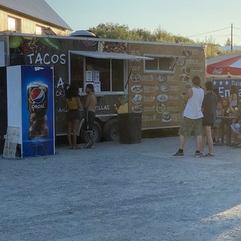 Tacos La Roca - Taco Truck next to Les Schwab tires - Food Trucks Near Me - Chelan, Washington Tacos La Roca - Taco Truck next to Les Schwab tires - Food Trucks Near Me - Chelan, Washington