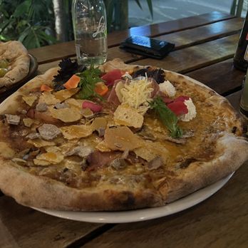Nosferatu - 1/2 Primavera and 1/2 Piña Express - Pizza Near Me - Ciudad de México, DIF Nosferatu - 1/2 Primavera and 1/2 Piña Express - Pizza Near Me - Ciudad de México, DIF