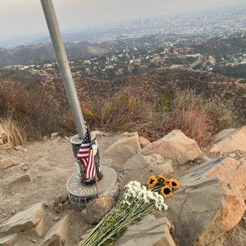 Cahuenga Peak - Hiking Near Me - Los Angeles, California