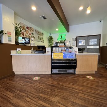 B Nutritious - Cashier  4/24/23 - Asian Fusion Near Me - El Monte, California
