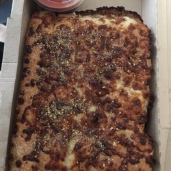 Pizza Hut - Poor excuse of cheesy bread