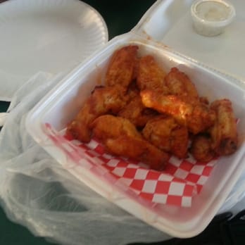 Central Park Pizza - Chicken wiiings - Pizza Near Me - Burbank, California Central Park Pizza - Chicken wiiings - Pizza Near Me - Burbank, California