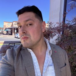 Capones Barbershop - Fresh cut by Jessica