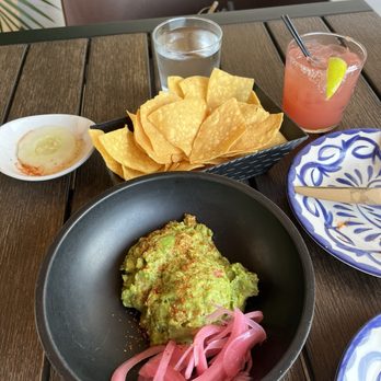 Rio Salado - Guacamole - Mexican Near Me - Mystic, Connecticut