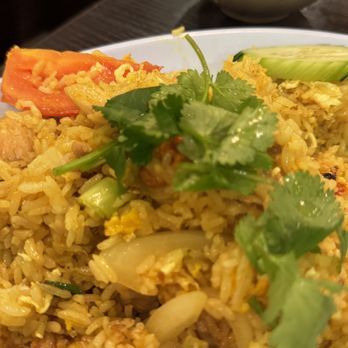 Ruen Pair - Pineapple Fried Rice - Thai Near Me - Los Angeles, California Ruen Pair - Pineapple Fried Rice - Thai Near Me - Los Angeles, California