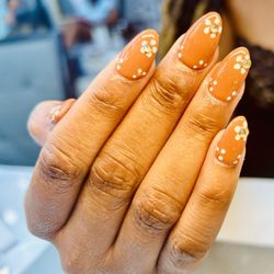 St. John's Nail Spa - Flowers with rhinestones!