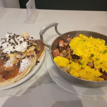 Buttermilk - Banoffee pie pancakes and salt & vinegar skillet - Coffee & Tea Near Me - Naperville, Illinois Buttermilk - Banoffee pie pancakes and salt & vinegar skillet - Coffee & Tea Near Me - Naperville, Illinois