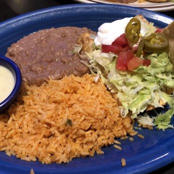 Lozano's Mexican Restaurant  - Chicken flauta plate - Mexican Near Me - Immokalee, Florida