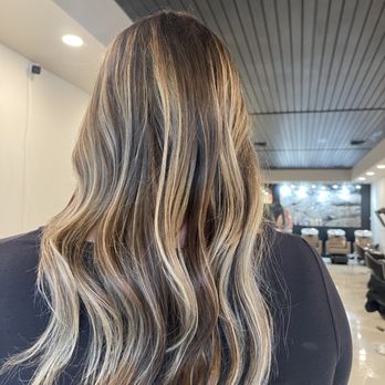 Brio Hair - High contrast balayage - Hair Salons Near Me - Quincy, Massachusetts Brio Hair - High contrast balayage - Hair Salons Near Me - Quincy, Massachusetts