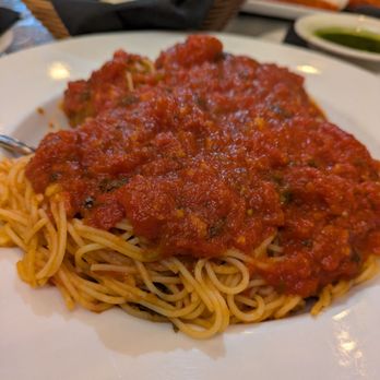 Di Lisio's - Make your own pasta with garlic chunky Marinara and meatballs - Italian Near Me - Winston-Salem, North Carolina Di Lisio's - Make your own pasta with garlic chunky Marinara and meatballs - Italian Near Me - Winston-Salem, North Carolina