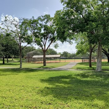 Continental Park - Parks Near Me - Miami, Florida